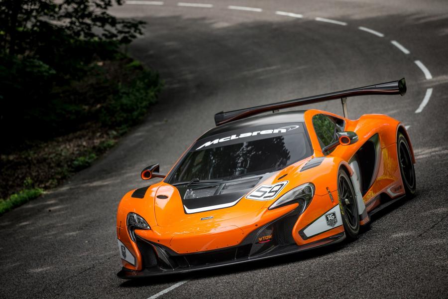  McLaren 650S GT3 2015 года  (фото 6 из 17)